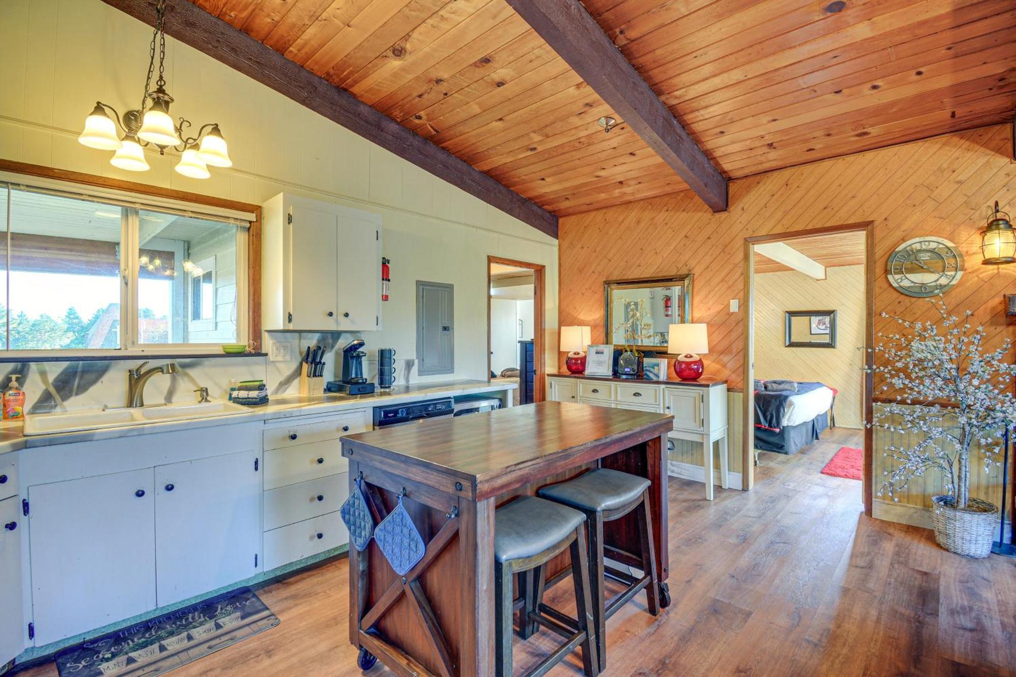Villa Pet-Friendly Washington Retreat With Hot Tub And Deck! à Ocean Shores Extérieur photo