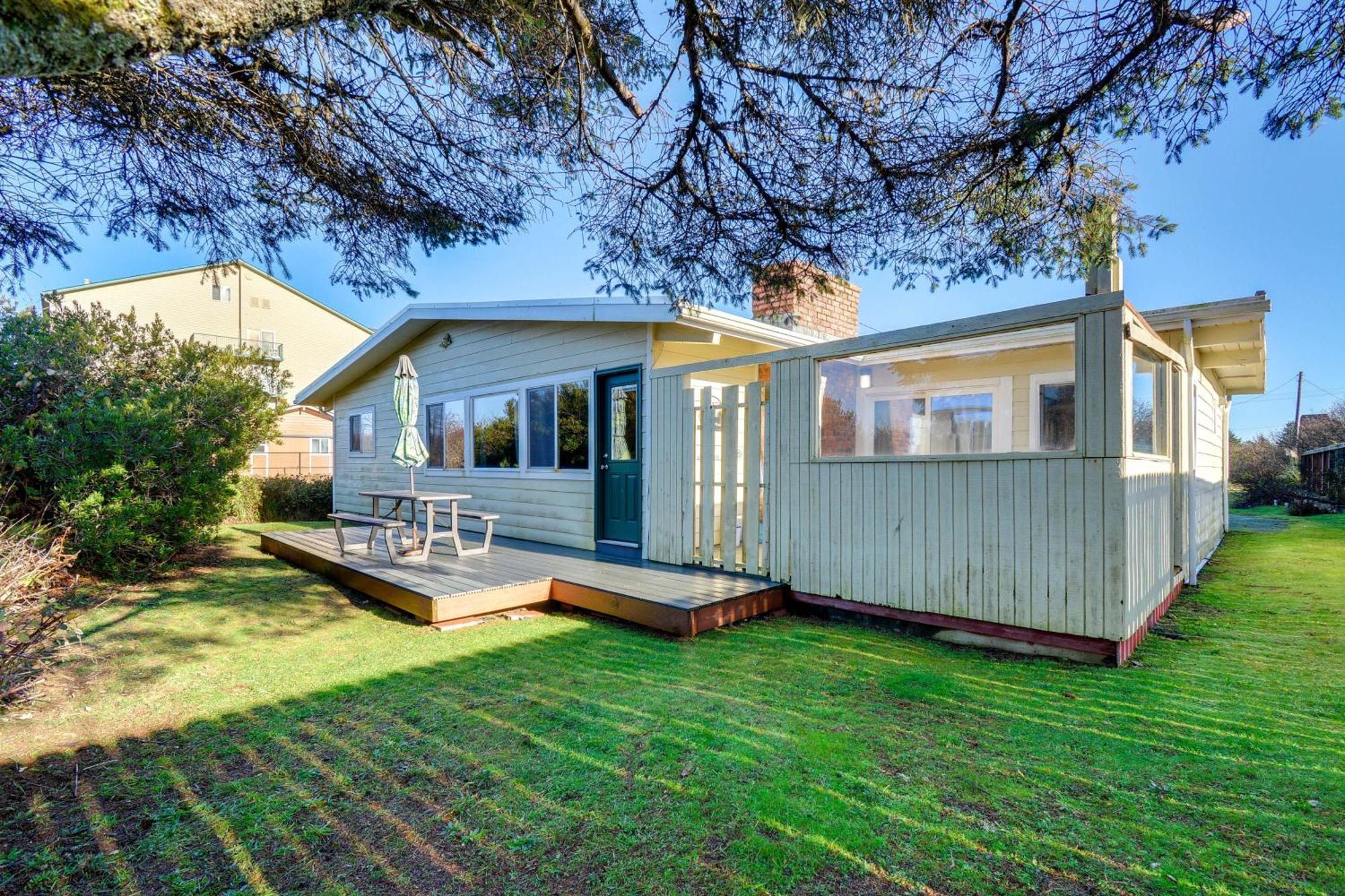 Villa Pet-Friendly Washington Retreat With Hot Tub And Deck! à Ocean Shores Extérieur photo